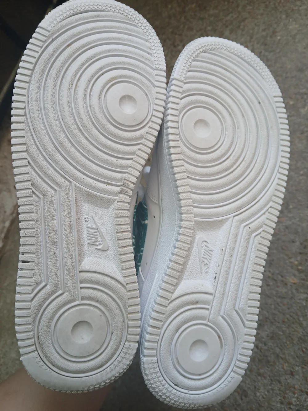 #womenshoes ..Nike Air Force Woman Size 7